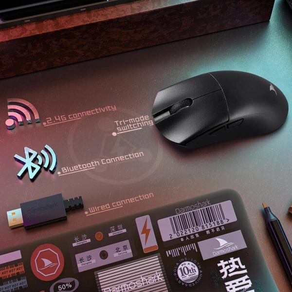 Darmoshark M3 трирежимна 2.4G/USB-C/Bluetooth PAW3395 Чорна Бездротова ігрова миша