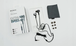 Дротові навушники-вкладиші Sony MDR-XB75AP з додатковими басами з роз’ємом 3,5 мм – (чорні)