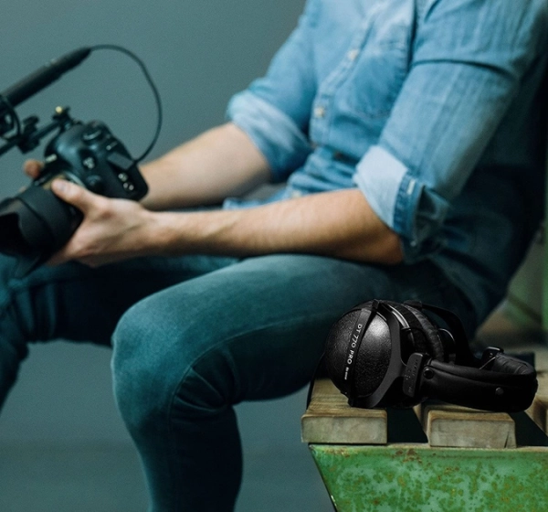 Накладні навушники Beyerdynamic DT 770 PRO 80 Ohm