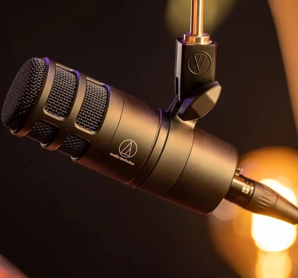 Мікрофон студійний Audio-Technica AT2040 Black