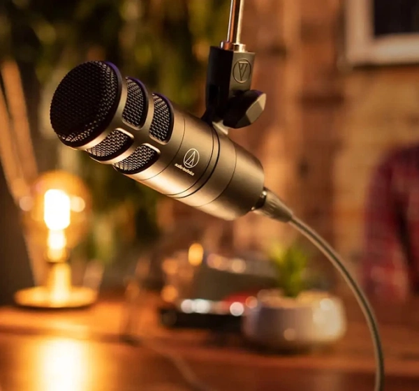 Мікрофон студійний Audio-Technica AT2040 Black